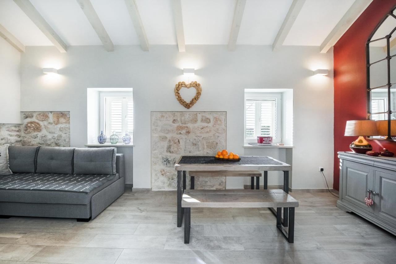 Jully Apartment With Swimming Pool Babino Polje 外观 照片